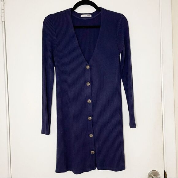 Reformation Dresses & Skirts - Reformation long sleeve ribbed vneck button front Agatha dress S Navy blue